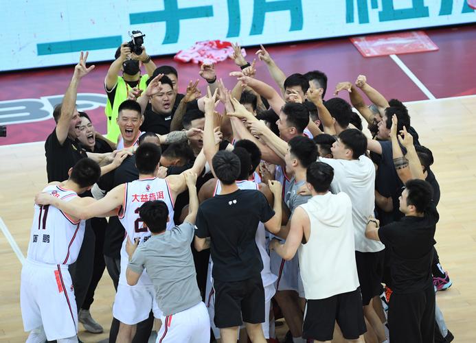 广东体育频道直播篮球比赛
